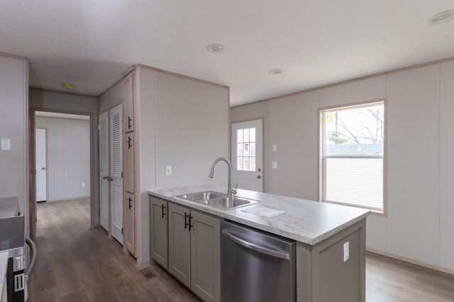 78 Ethans Way, Bennington, VT 05201