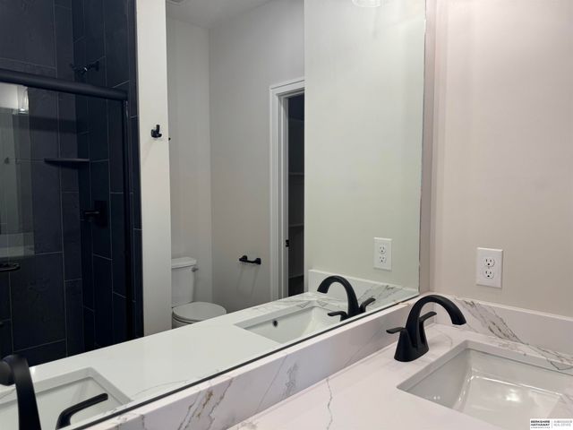 11601 Potter Street, Omaha, NE 68142