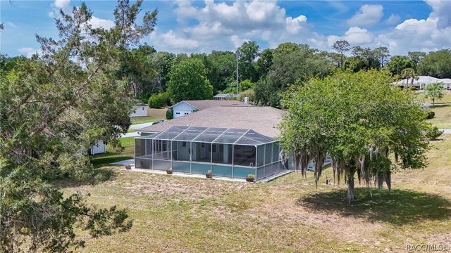 1063 N Sabal Palm Way, Inverness, FL 34453
