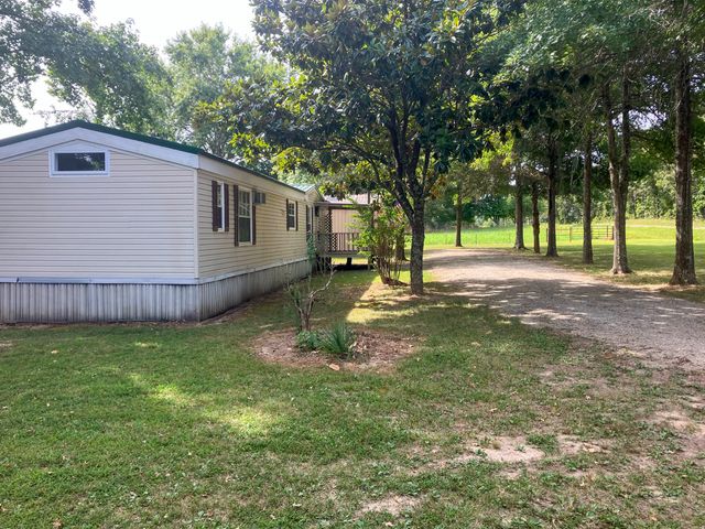 4528 State Route U, Pomona, MO 65789