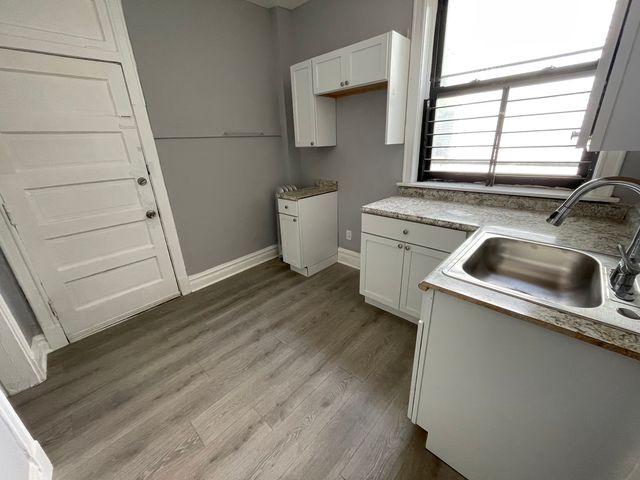2666 E 77th Street 1, Chicago, IL 60649
