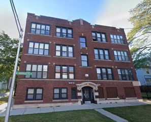 2666 E 77th Street 1, Chicago, IL 60649