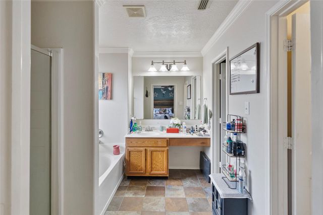 8706 Danbury Hollow Lane, Houston, TX 77075