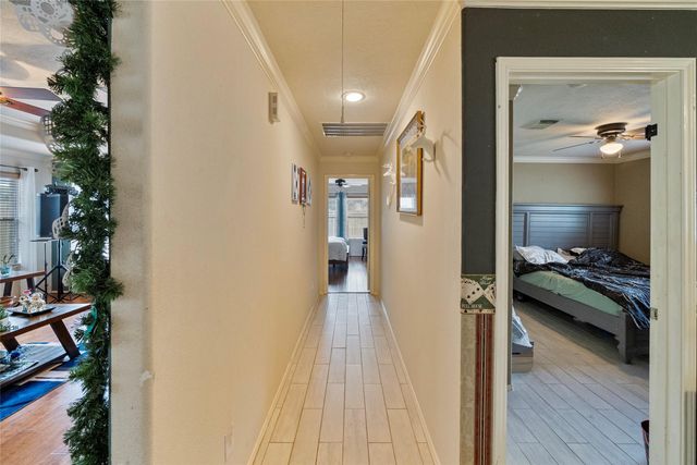 8706 Danbury Hollow Lane, Houston, TX 77075