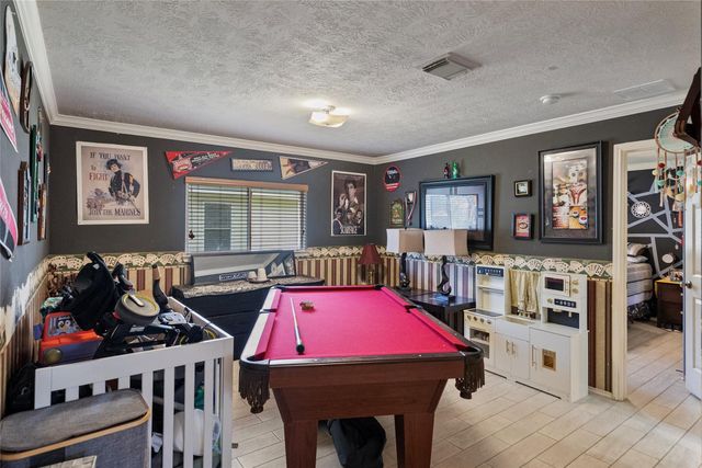 8706 Danbury Hollow Lane, Houston, TX 77075