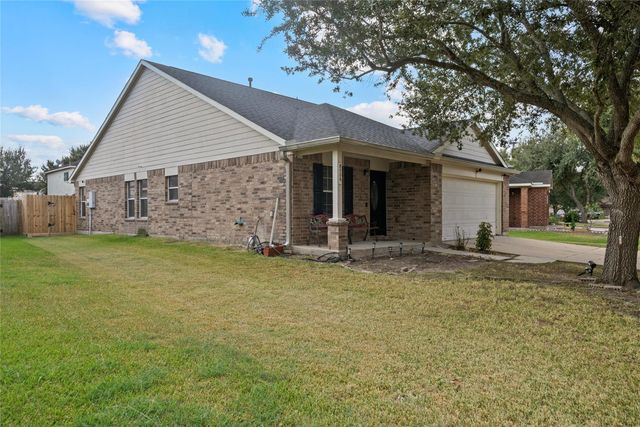 8706 Danbury Hollow Lane, Houston, TX 77075