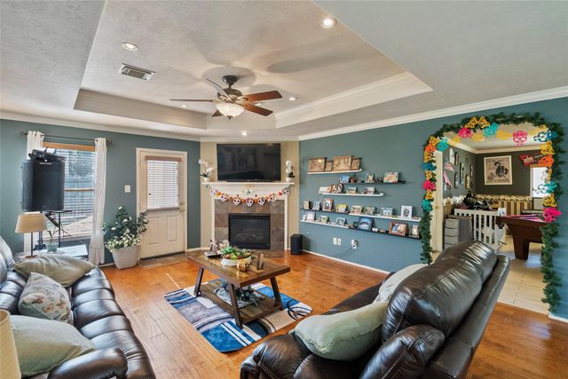 8706 Danbury Hollow Lane, Houston, TX 77075