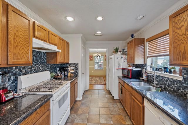 8706 Danbury Hollow Lane, Houston, TX 77075