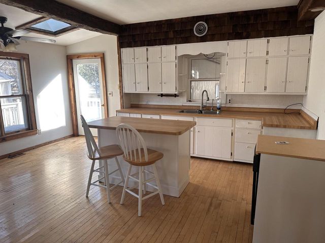 204 COLUMBIA STREET, Oconto Falls, WI 54154