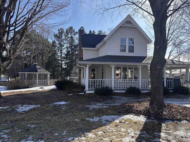 204 COLUMBIA STREET, Oconto Falls, WI 54154