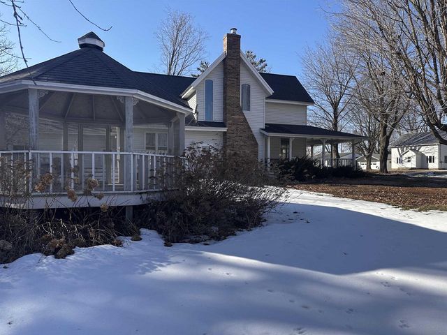 204 COLUMBIA STREET, Oconto Falls, WI 54154