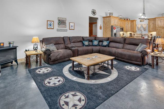 7400 County Road 4726, Wolfe City, TX 75496