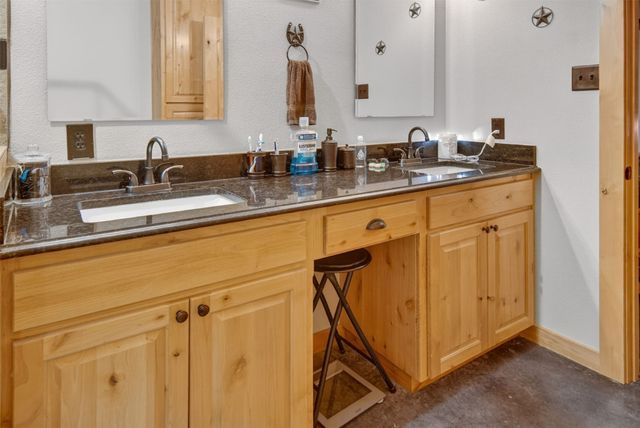 7400 County Road 4726, Wolfe City, TX 75496