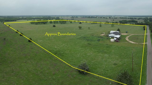 7400 County Road 4726, Wolfe City, TX 75496
