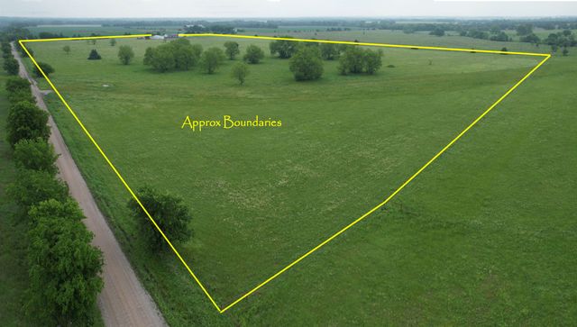 7400 County Road 4726, Wolfe City, TX 75496