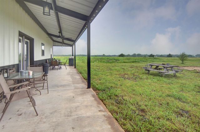 7400 County Road 4726, Wolfe City, TX 75496