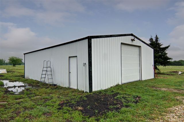 7400 County Road 4726, Wolfe City, TX 75496
