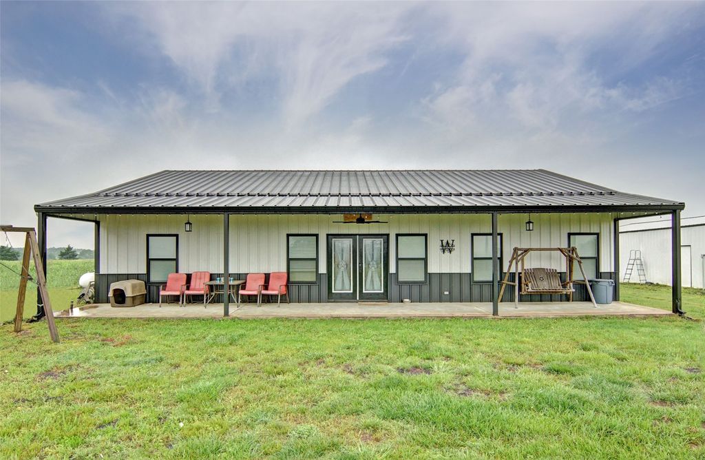 7400 County Road 4726, Wolfe City, TX 75496