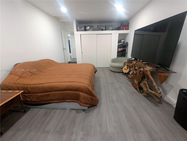 220 SE 1st St, Dania Beach, FL 33004