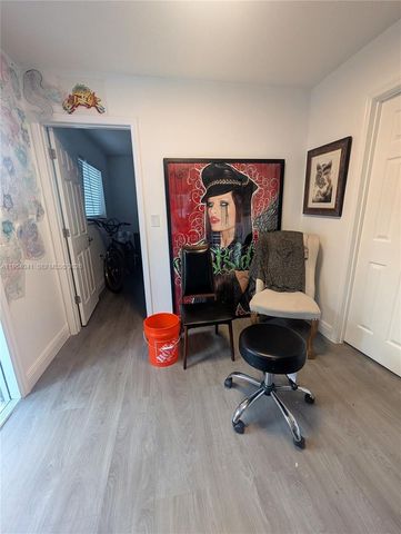 220 SE 1st St, Dania Beach, FL 33004