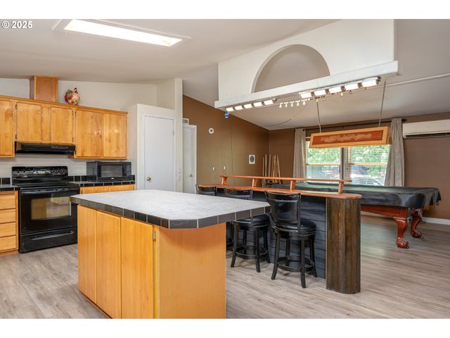2031 Sw ALEXANDRIA St 110, Mc Minnville, OR 97128