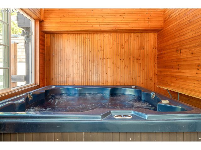 2031 Sw ALEXANDRIA St 110, Mc Minnville, OR 97128