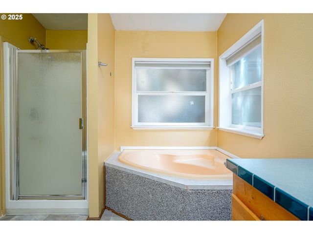 2031 Sw ALEXANDRIA St 110, Mc Minnville, OR 97128