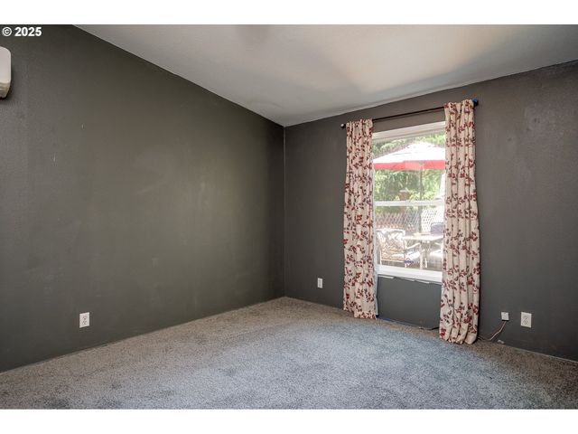 2031 Sw ALEXANDRIA St 110, Mc Minnville, OR 97128