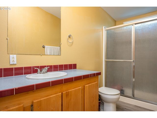 2031 Sw ALEXANDRIA St 110, Mc Minnville, OR 97128