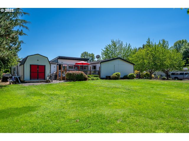 2031 Sw ALEXANDRIA St 110, Mc Minnville, OR 97128