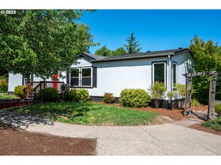 2031 Sw ALEXANDRIA St 110, Mc Minnville, OR 97128