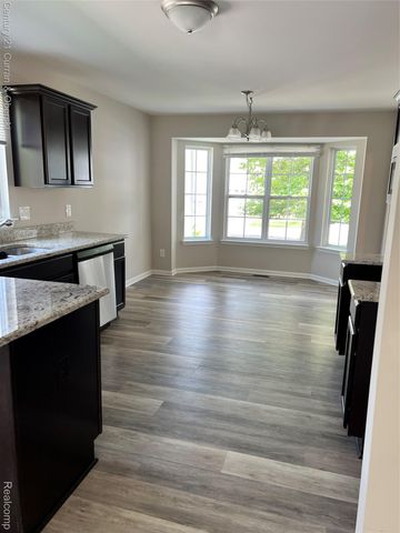 828 Nelsons Ridge Drive 20, Howell, MI 48843