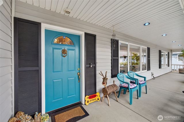 654 E Oak Tree Circle, Sequim, WA 98382