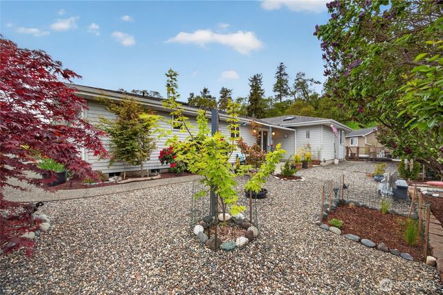 654 E Oak Tree Circle, Sequim, WA 98382