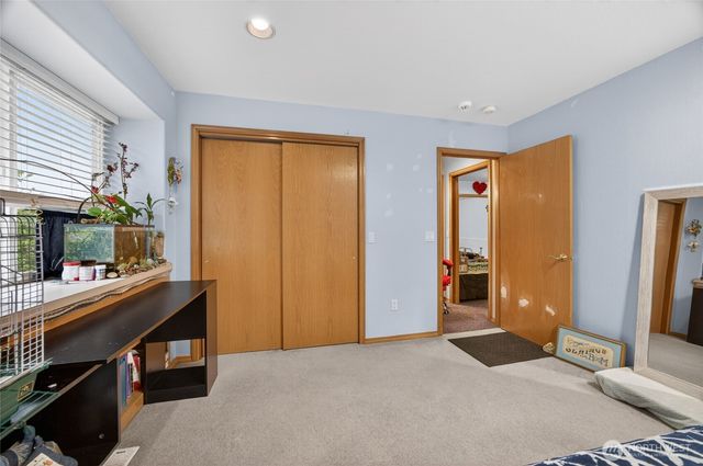 654 E Oak Tree Circle, Sequim, WA 98382