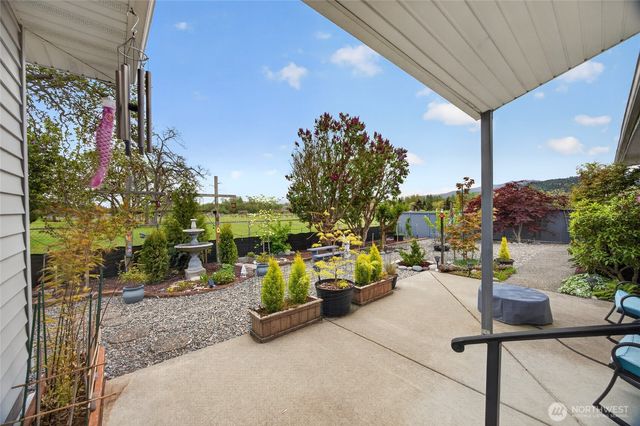 654 E Oak Tree Circle, Sequim, WA 98382