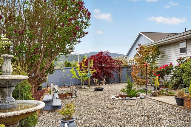 654 E Oak Tree Circle, Sequim, WA 98382
