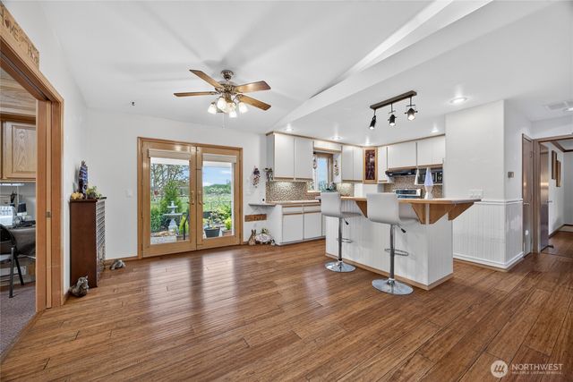 654 E Oak Tree Circle, Sequim, WA 98382