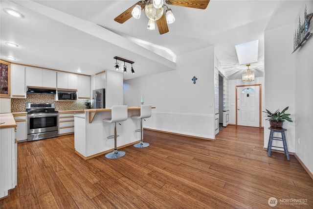 654 E Oak Tree Circle, Sequim, WA 98382