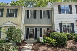 906 Wedgewood Way, Sandy Springs, GA 30350