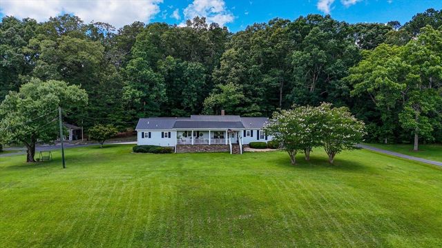 2556 Highway Trion Highway, La Fayette, GA 30728