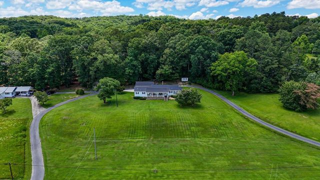 2556 Highway Trion Highway, La Fayette, GA 30728