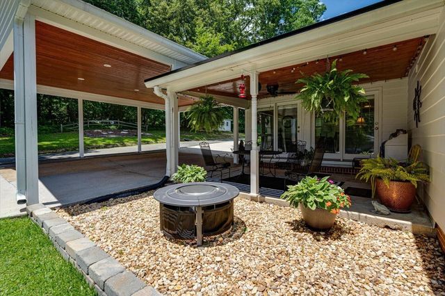 2556 Highway Trion Highway, La Fayette, GA 30728