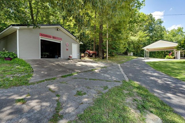 2556 Highway Trion Highway, La Fayette, GA 30728