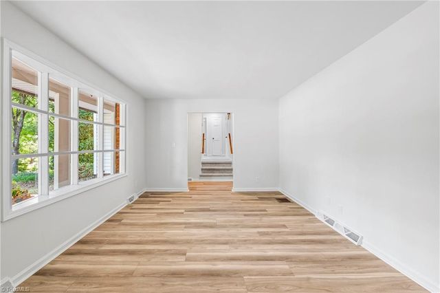 107 Ben Nevis Drive, Kernersville, NC 27284