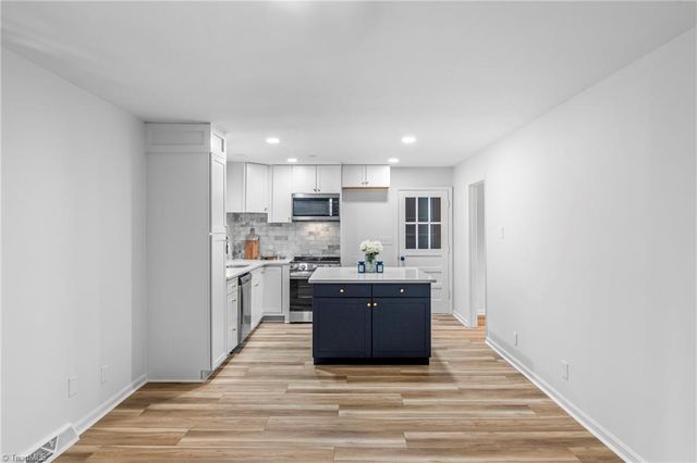 107 Ben Nevis Drive, Kernersville, NC 27284