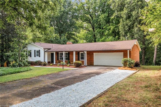 107 Ben Nevis Drive, Kernersville, NC 27284