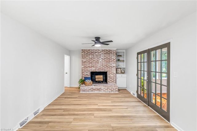 107 Ben Nevis Drive, Kernersville, NC 27284