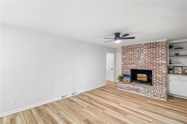 107 Ben Nevis Drive, Kernersville, NC 27284