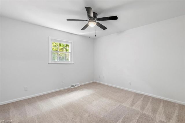 107 Ben Nevis Drive, Kernersville, NC 27284